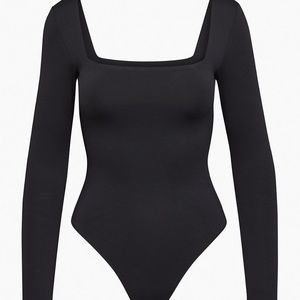 Babaton CONTOUR LONGSLEEVE BODYSUIT